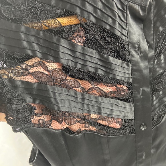 🍎 FOREVER 21 BLACK LACED TOP BLOUSE - Picture 6 of 10